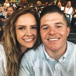 Meet your Posher, Caitlin